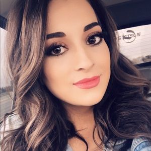 Meet your Posher, Nadine